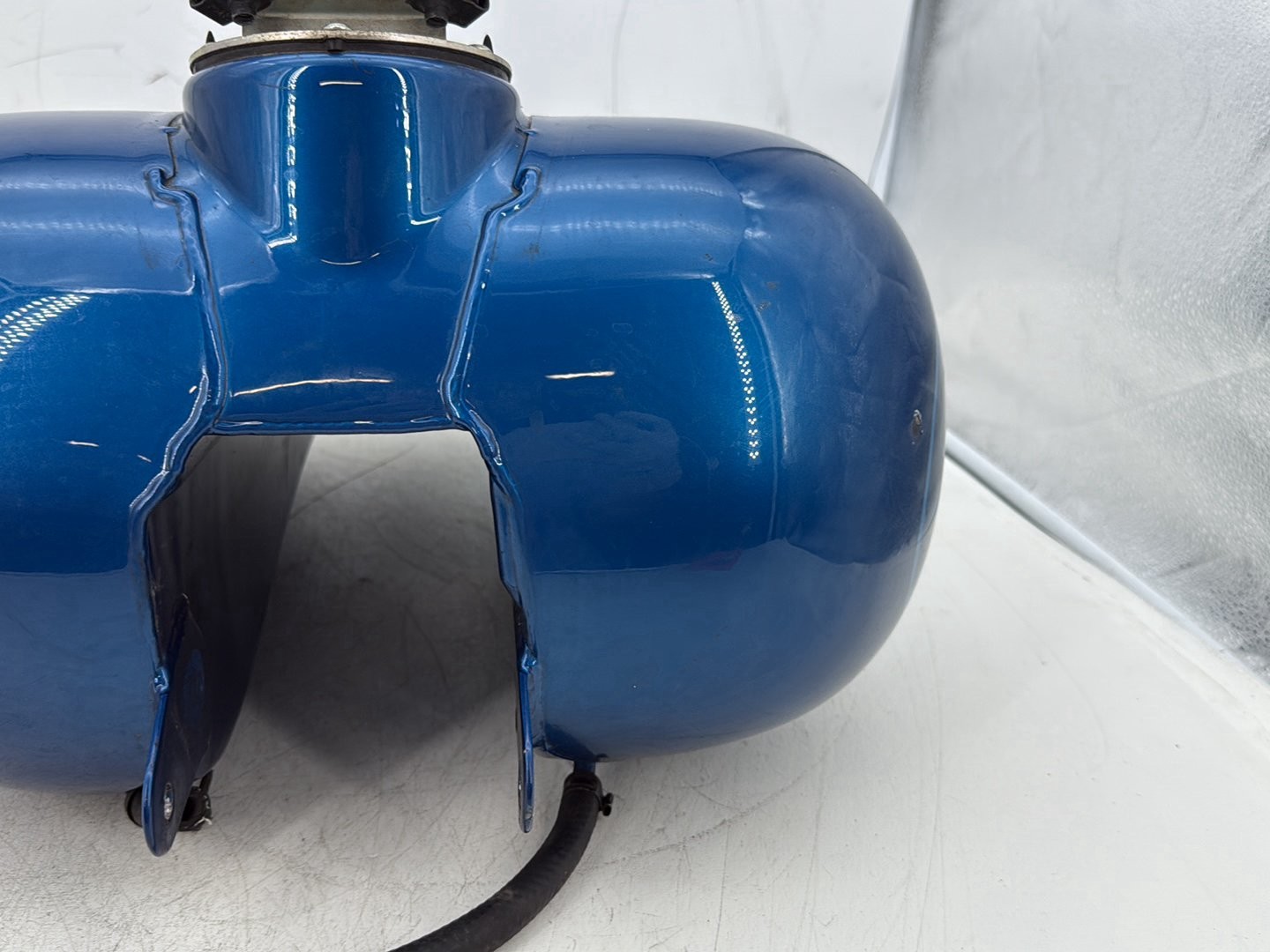 06 Harley Electra Glide Touring Classic Fuel Gas Tank Gasoline Reservoir w/ Pump