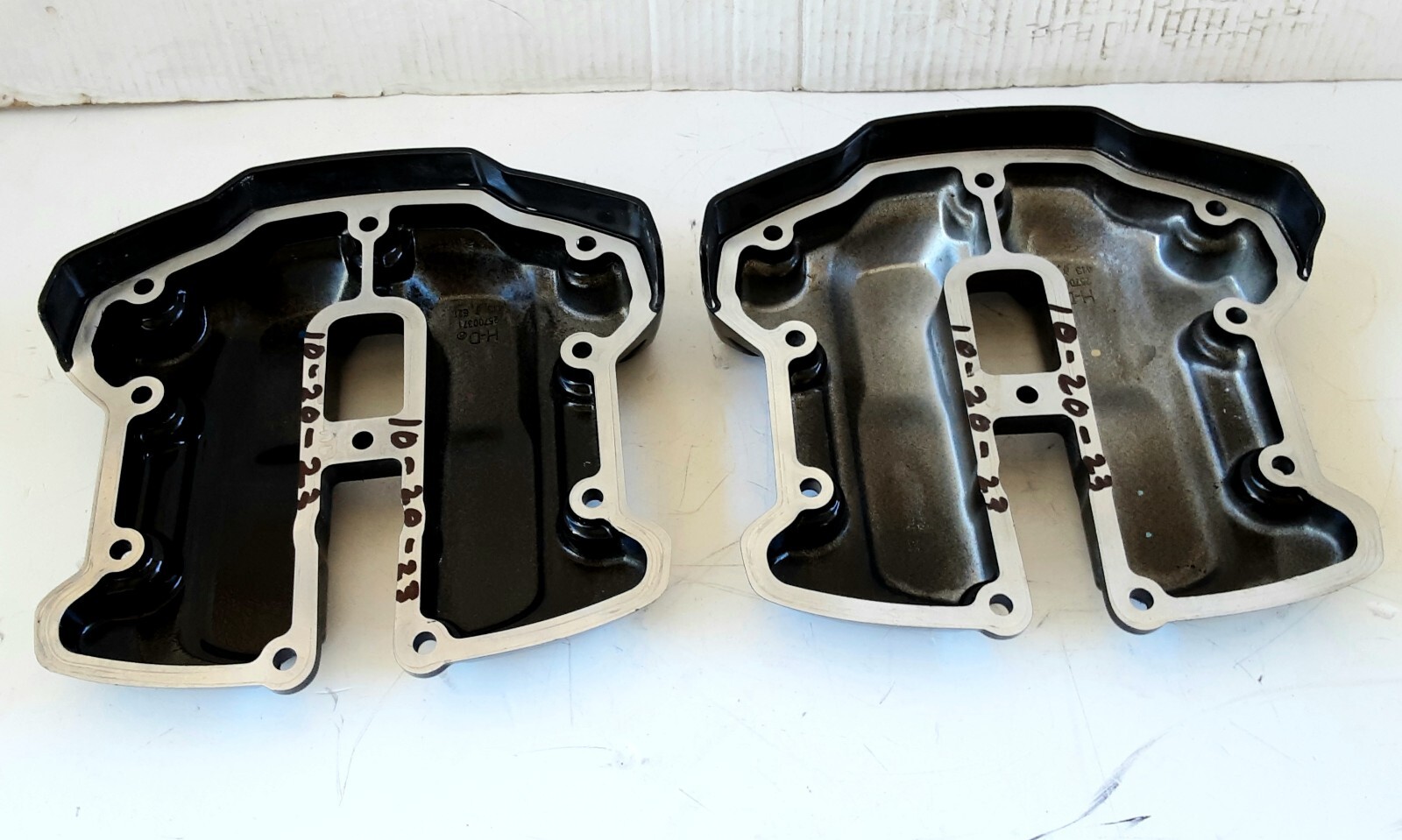 OEM Harley-Davidson 17-22 M8 Black Top Rocker Covers 25700371
