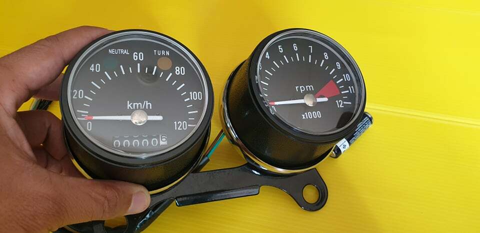 Honda CB100 CL100 SL100 CB125 SPEEDOMETER TACHOMETER NEW .SET B