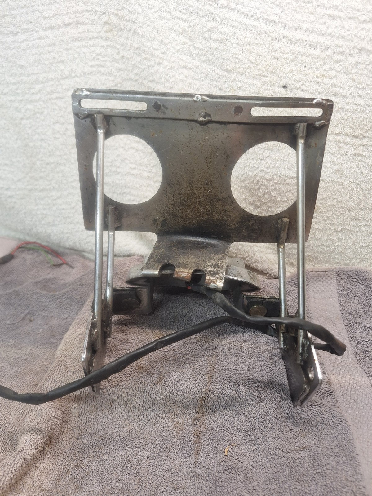 59993-80A Vtg Harley Softail Dyna Chrome License Plate Bracket Tail Light Mount