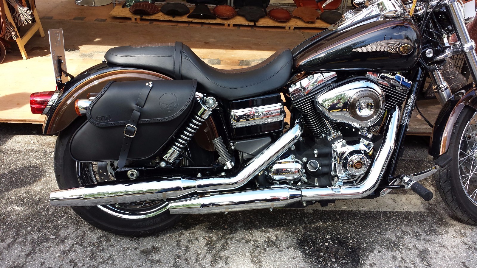 SADDLE BAG RIGHT SIDE FOR HARLEY DAVIDSON DYNA BEST ITALIAN QUALITY& STYLE