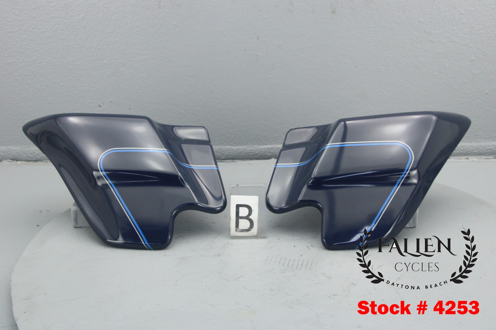 2006 Harley Electra Glide Side Frame Cover Panel Set PEACE OFFICER BLUE #4253