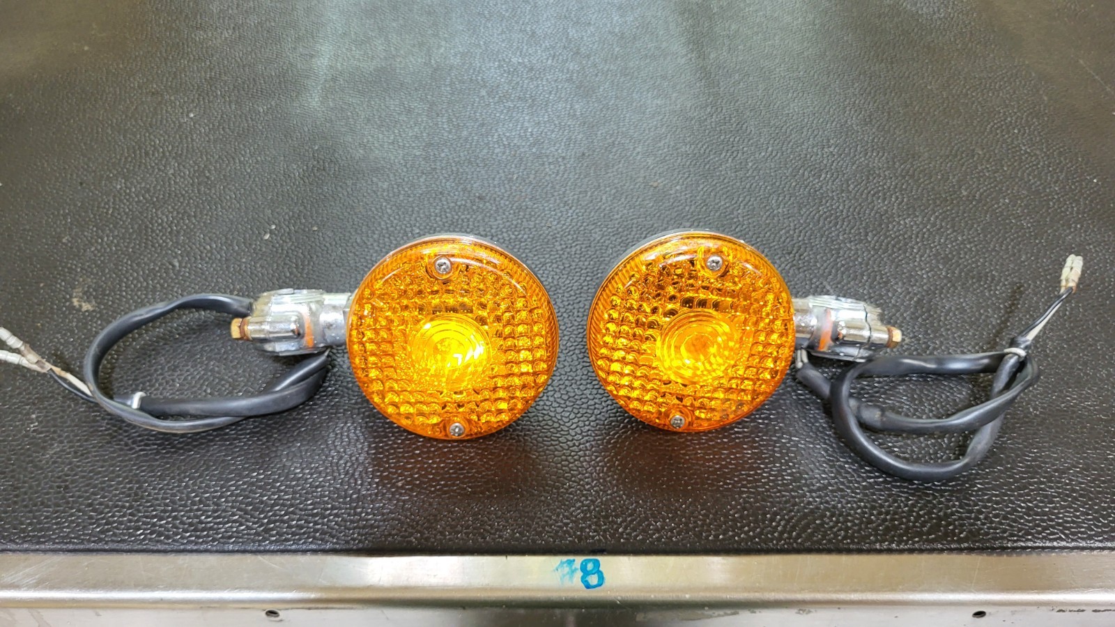 1976 1977 Kawasaki KE175 FRONT TURN SIGNALS SET GENUINE USED JAPAN