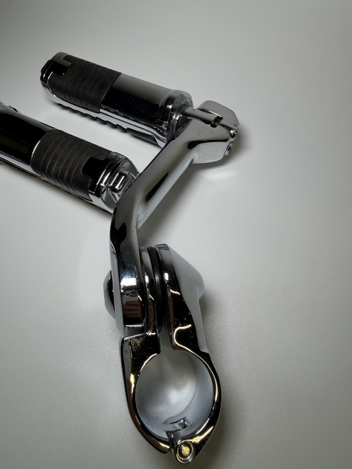 Harley 360 Degree Chrome Highway Peg Mounts W/ Harley X2 Footpegs