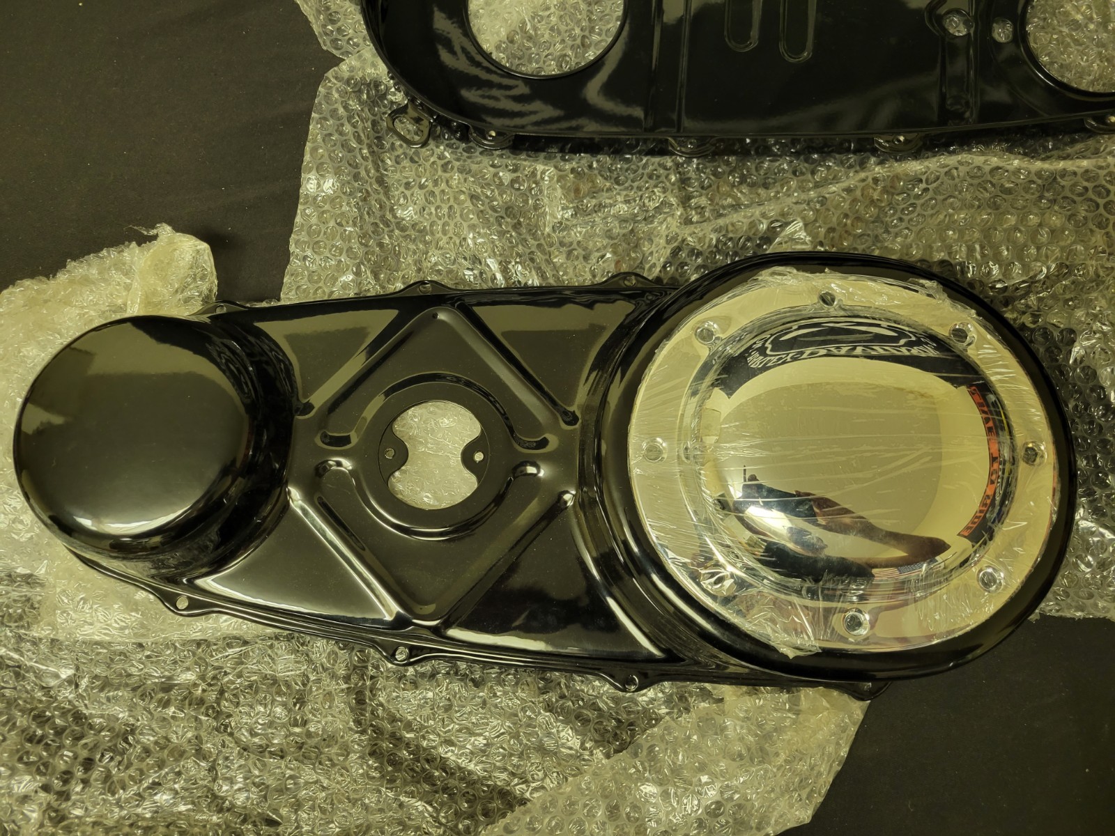 Harley-davidson Paughco Inner And Outer Black Primary With Chrome Derby Cover.