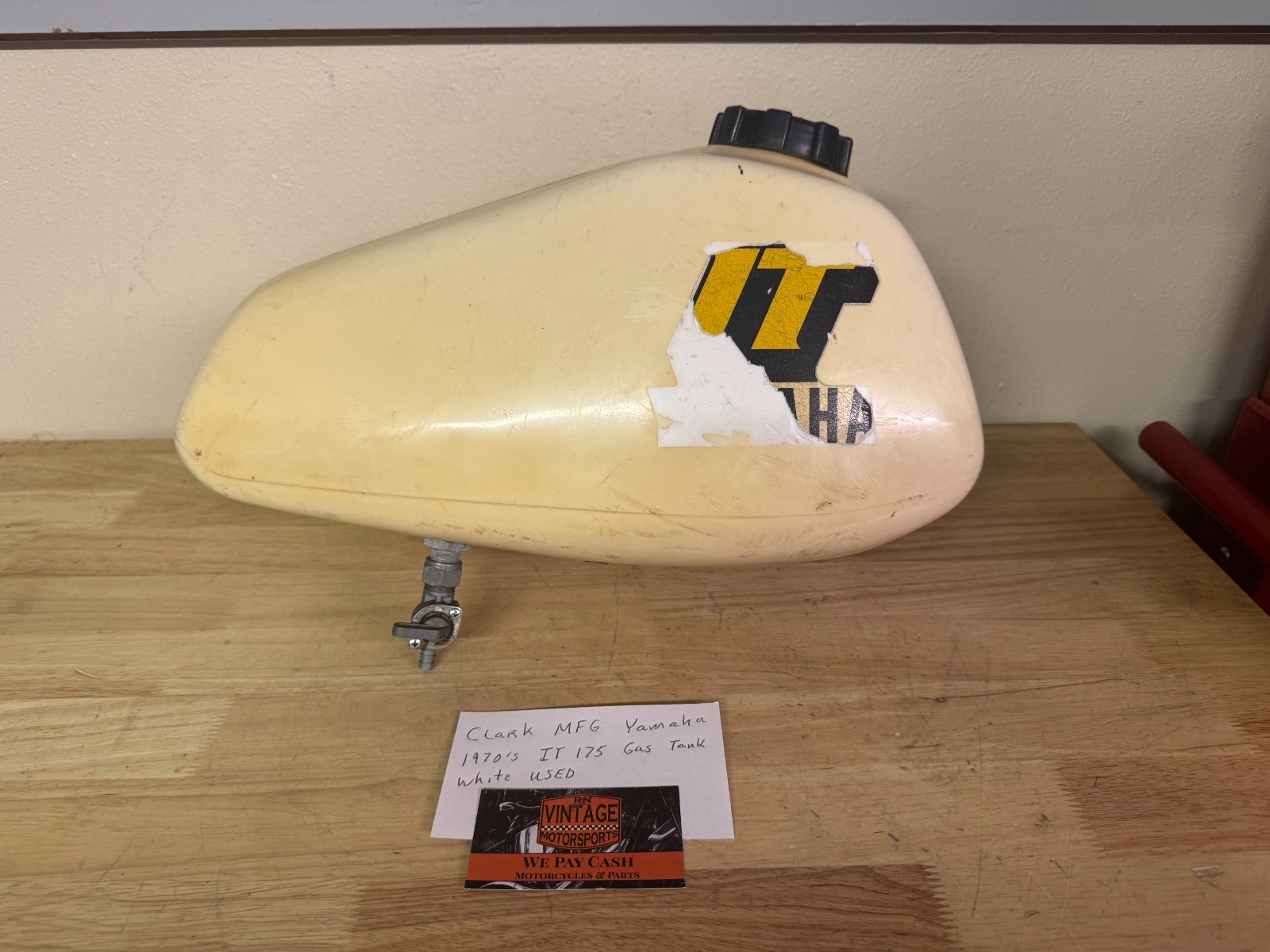 Clarke MFG Yamaha 1970’s IT 175 Gas Tank White w/ Gas Cap and Petcock Used