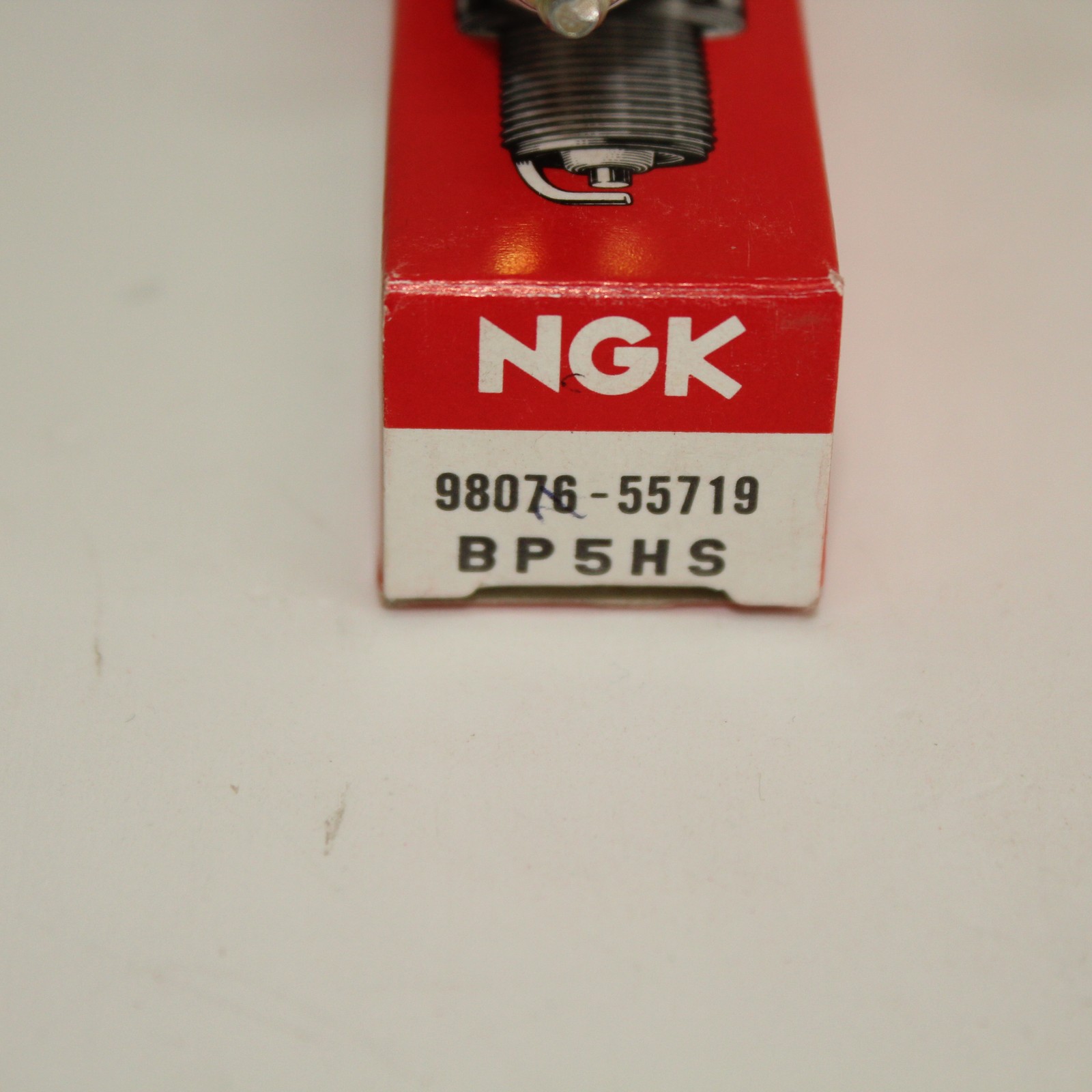 Honda 98076-55719 NGK BP5HS Spark Plug