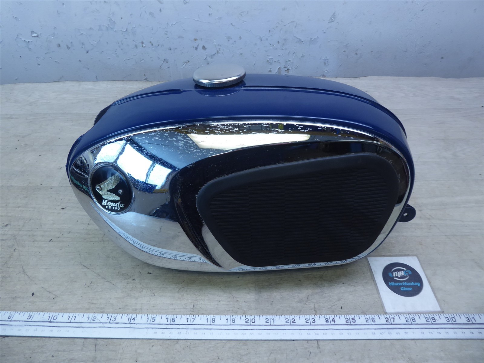 1964 Honda CB160 Twin H20685) gas petrol fuel tank w/ knee pads cap and emblems