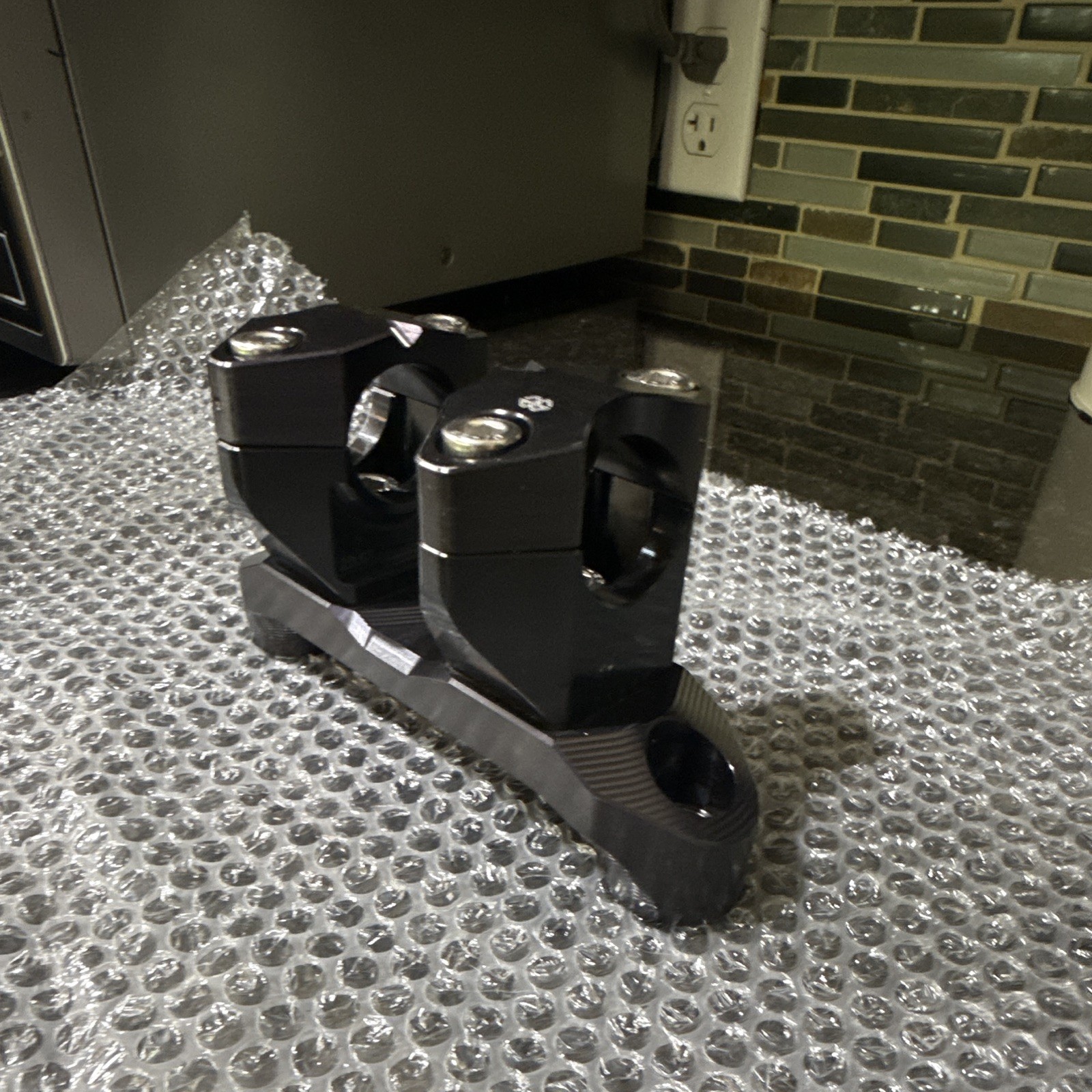 Gilles Tooling 2DGT Adjustable Handlebar Brackets For Ducati StreetFighter V4/S