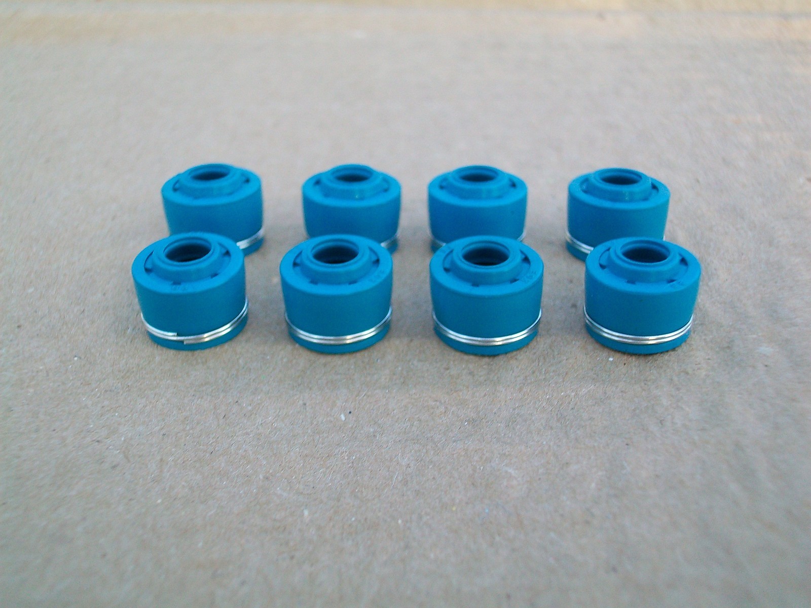 Suzuki SV1000 SV 1000 “03-07” – FKM Valve Seals 09289-05015 – Set of 8 – NEW!!