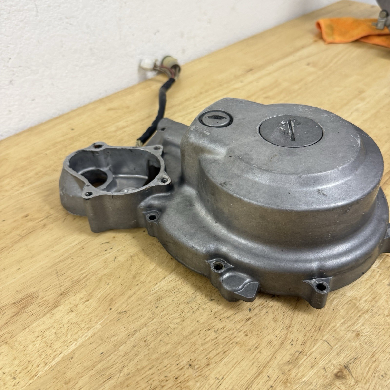 2003 Yamaha Raptor 660 OEM Stator Cover Magneto Left Case (01-05) #84