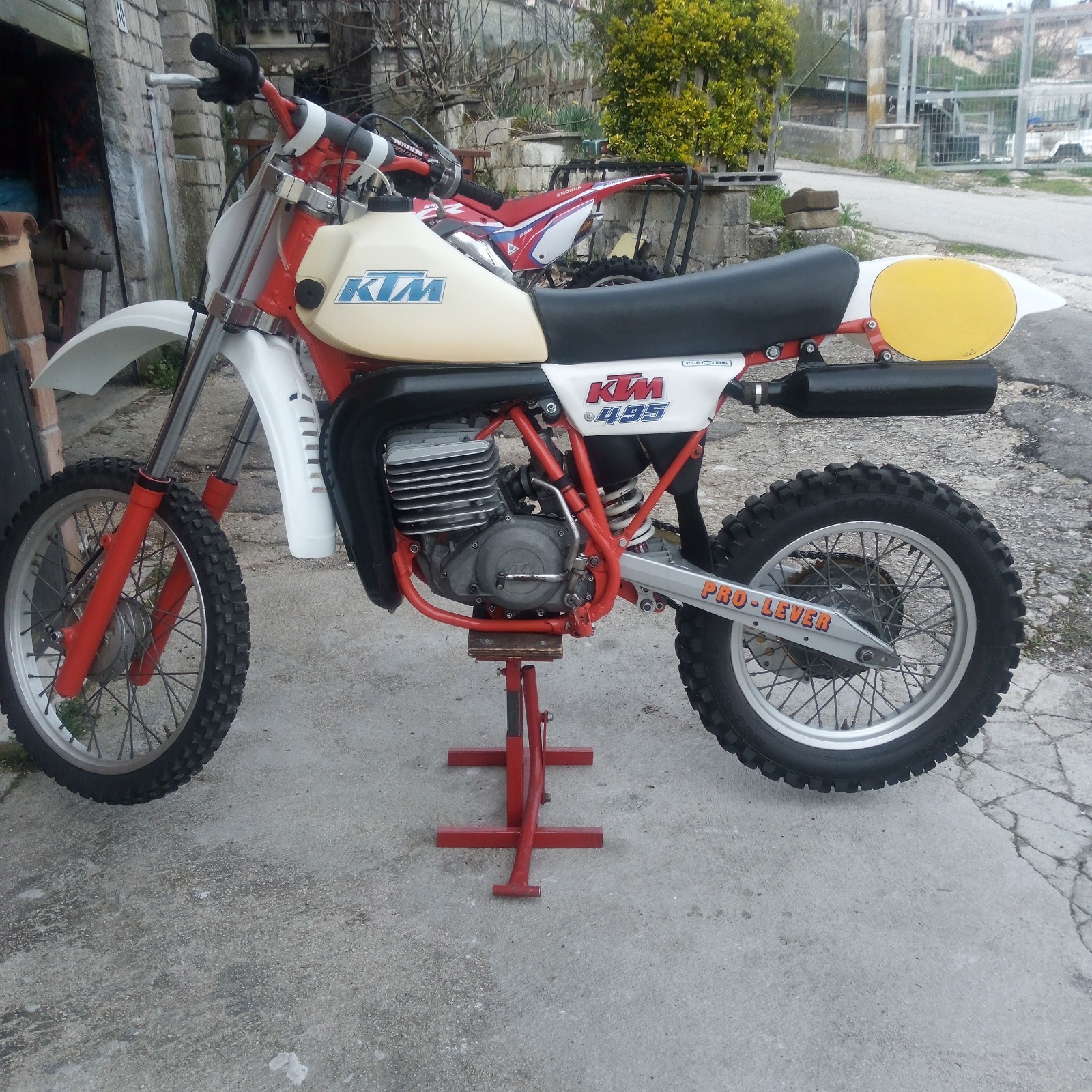 ktm 495 1982