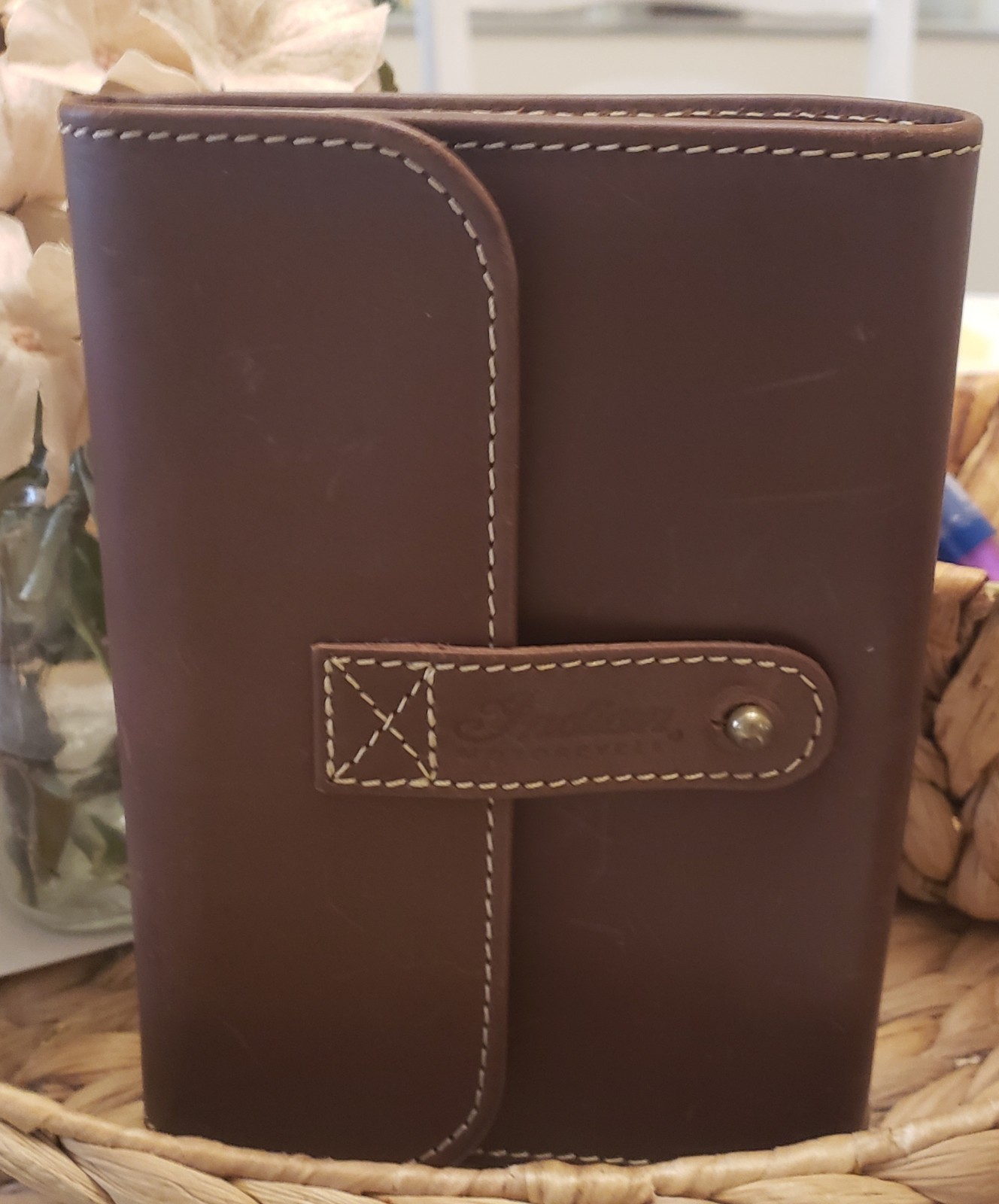 VINTAGE INDIAN MOTORCYCLE BIKER BROWN LEATHER TRIFOLD New Without Tags