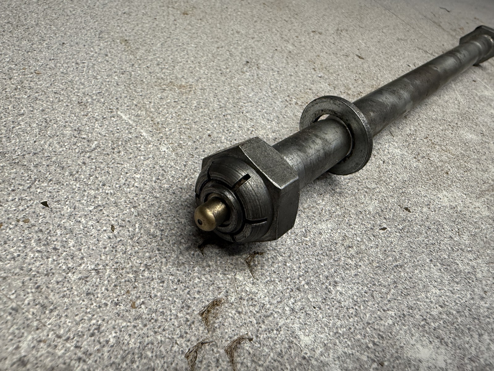 1969 Honda SL350 Motosport 350 SWINGARM MOUNT PIVOT BOLT W5-1916.AEZ