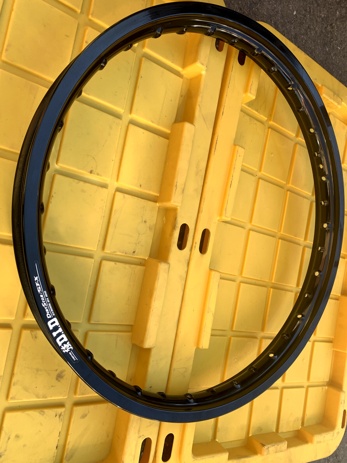 NEW D.I.D. Dirt Star ST-X Rim 21×1.60 21X160STB01Y FRONT BLACK RIM YAMAHA