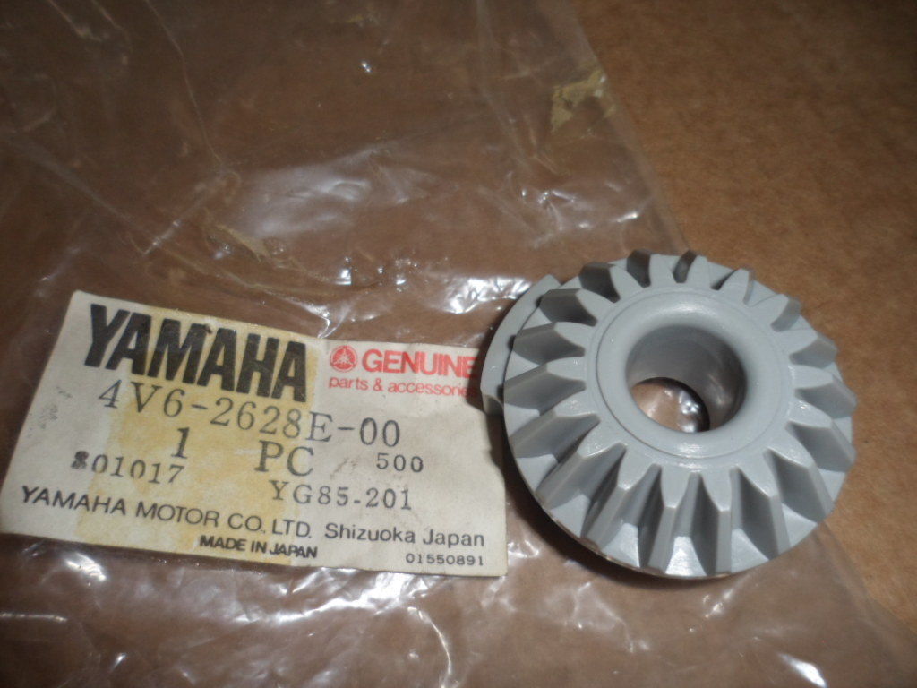 NOS Yamaha Bevel Gear 1981 IT175 1981 – 1982 IT250 IT465 4V6-2628E-00