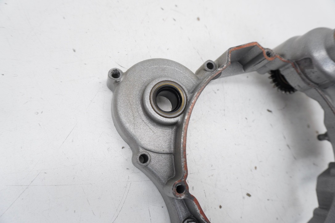 2004 KTM 125 SX Inner Clutch Cover OEM Engine Water Pump Impeller 5033000114415