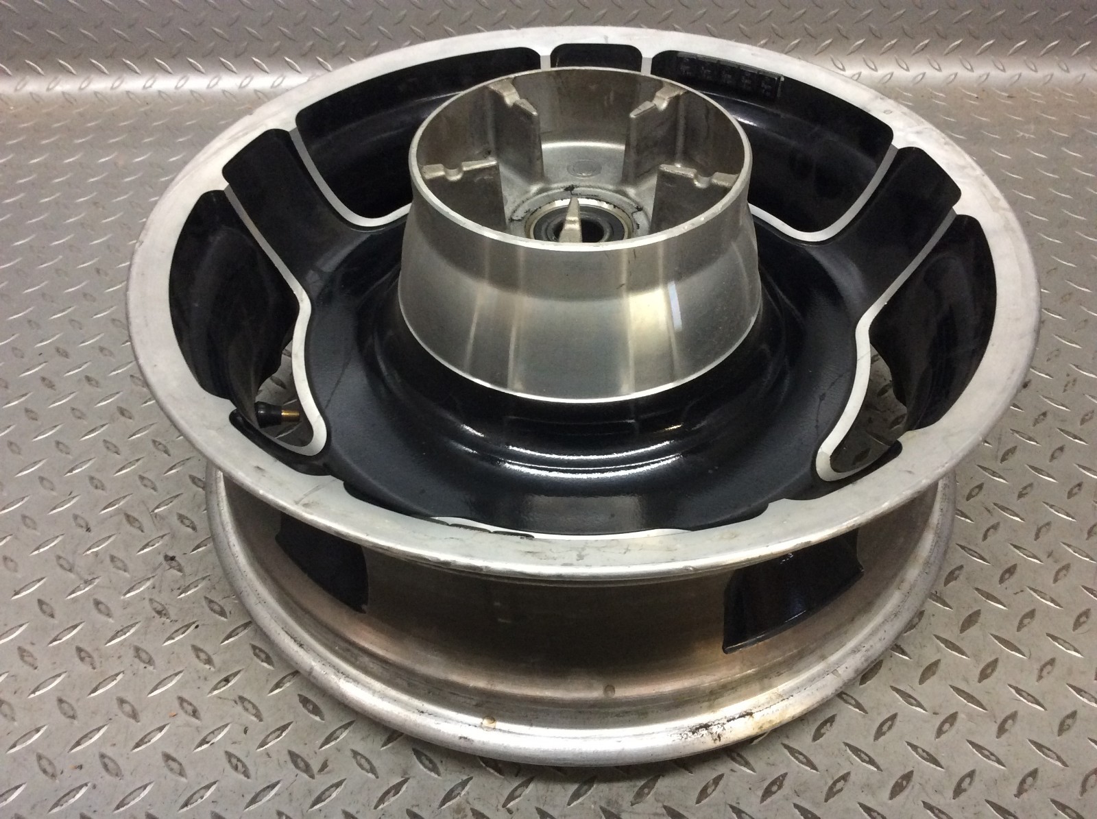 09-25 Harley Davidson Touring 5 Spoke Airstrike Rear Rim Wheel 16×5 25mm