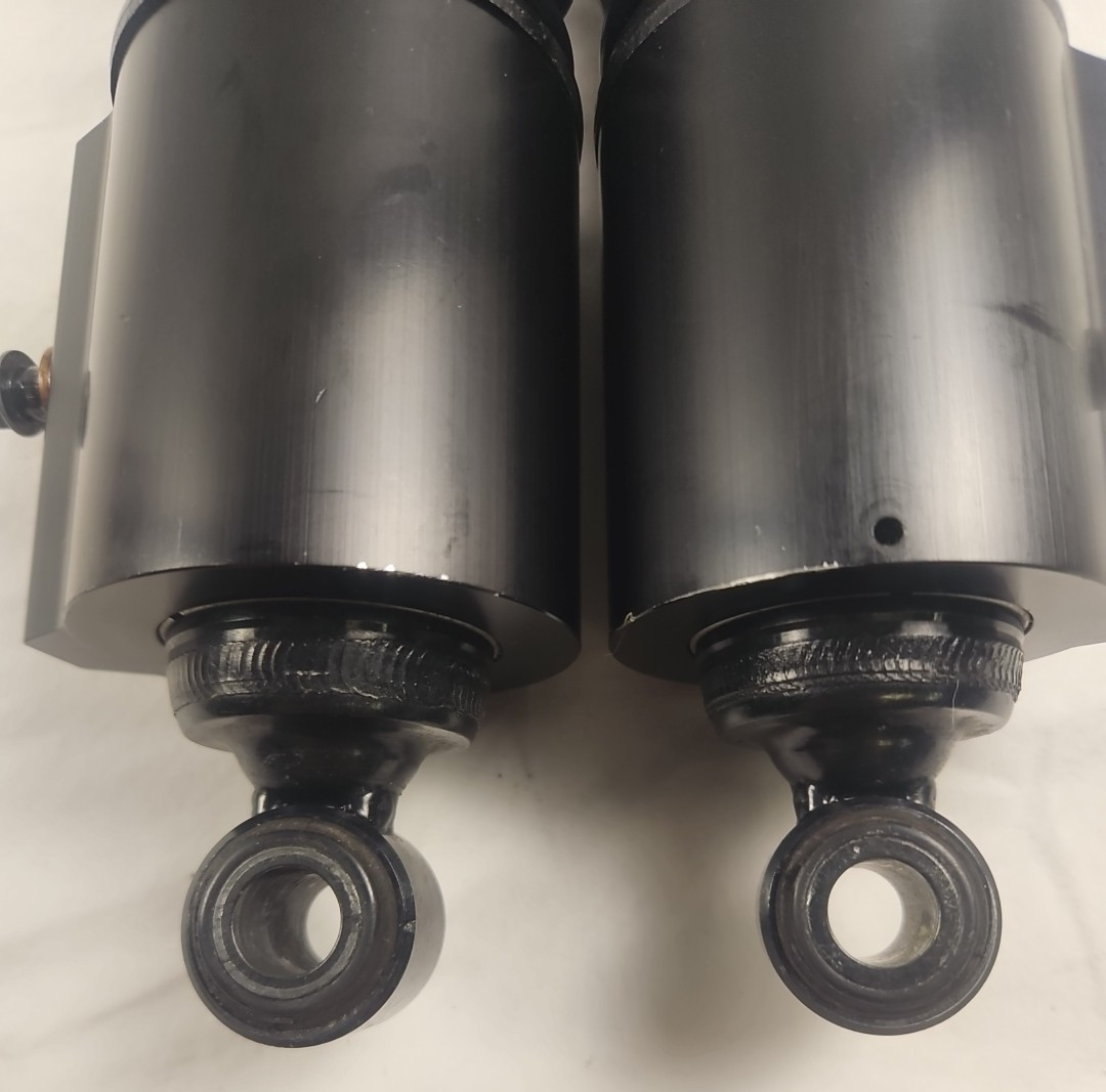 HARLEY DAVIDSON GENUINE 13 IN TRI GLIDE SHOCK ABSORBER SET 54000144