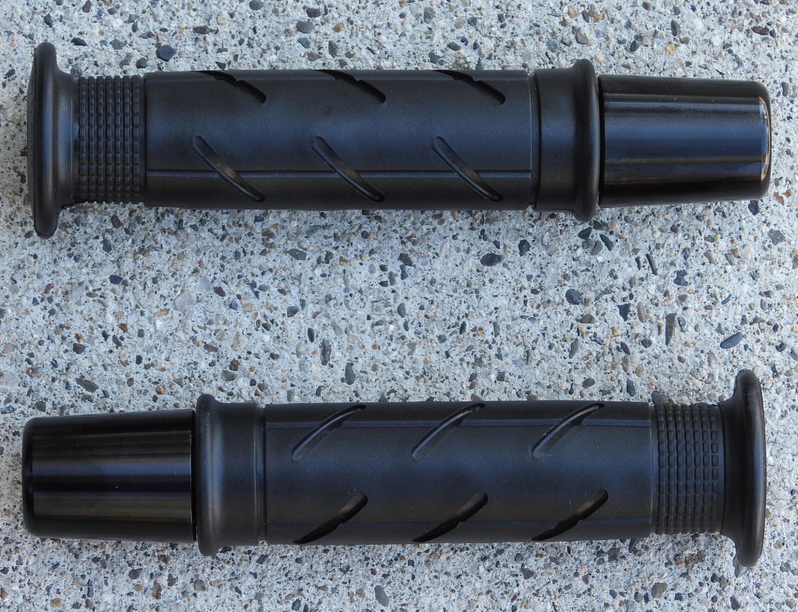 Honda CBR600 F3 F4i CBR 600 600RR 929RR 1000RR GEL HAND GRIPS & BLACK BAR ENDS
