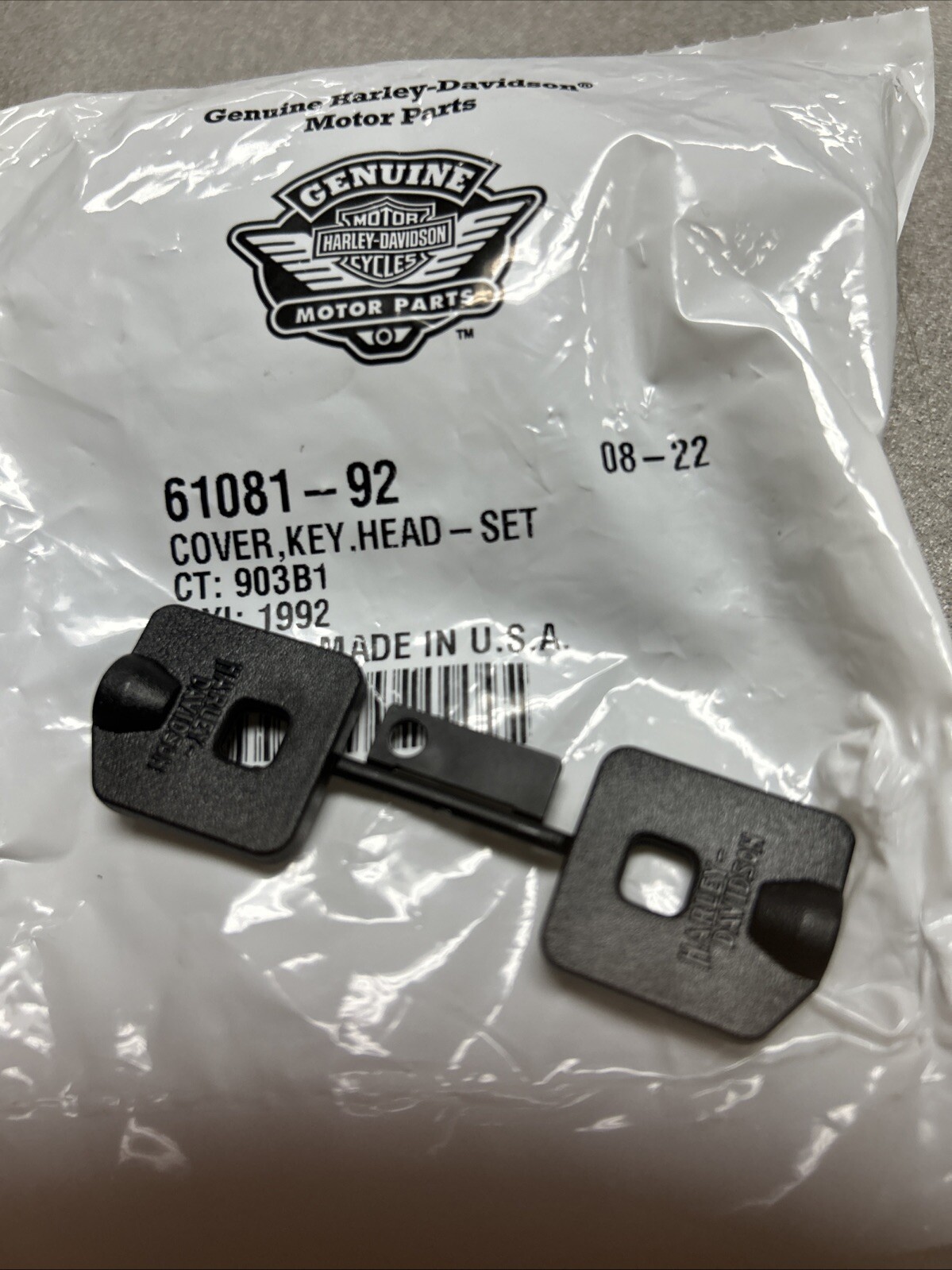 HARLEY -DAVIDSON NEW OEM KEY COVER SET OF 2 61081-92