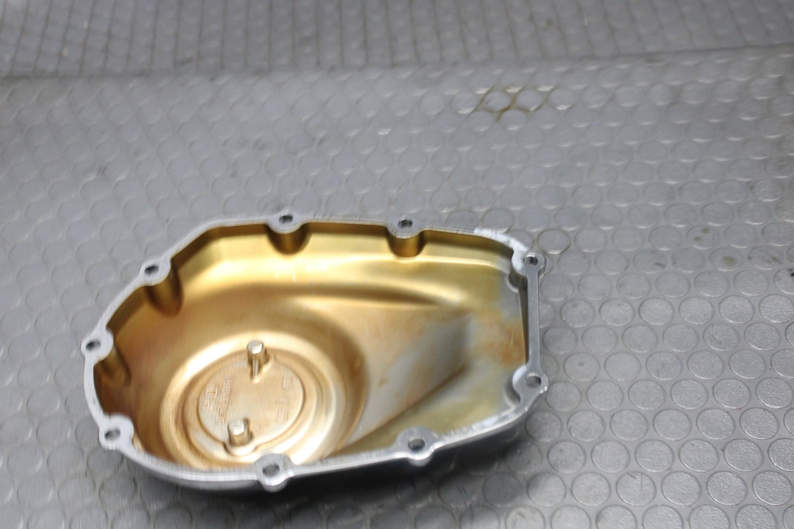 18-20 Harley Davidson Deluxe Flde 107 Engine Motor Timing Chain Cover