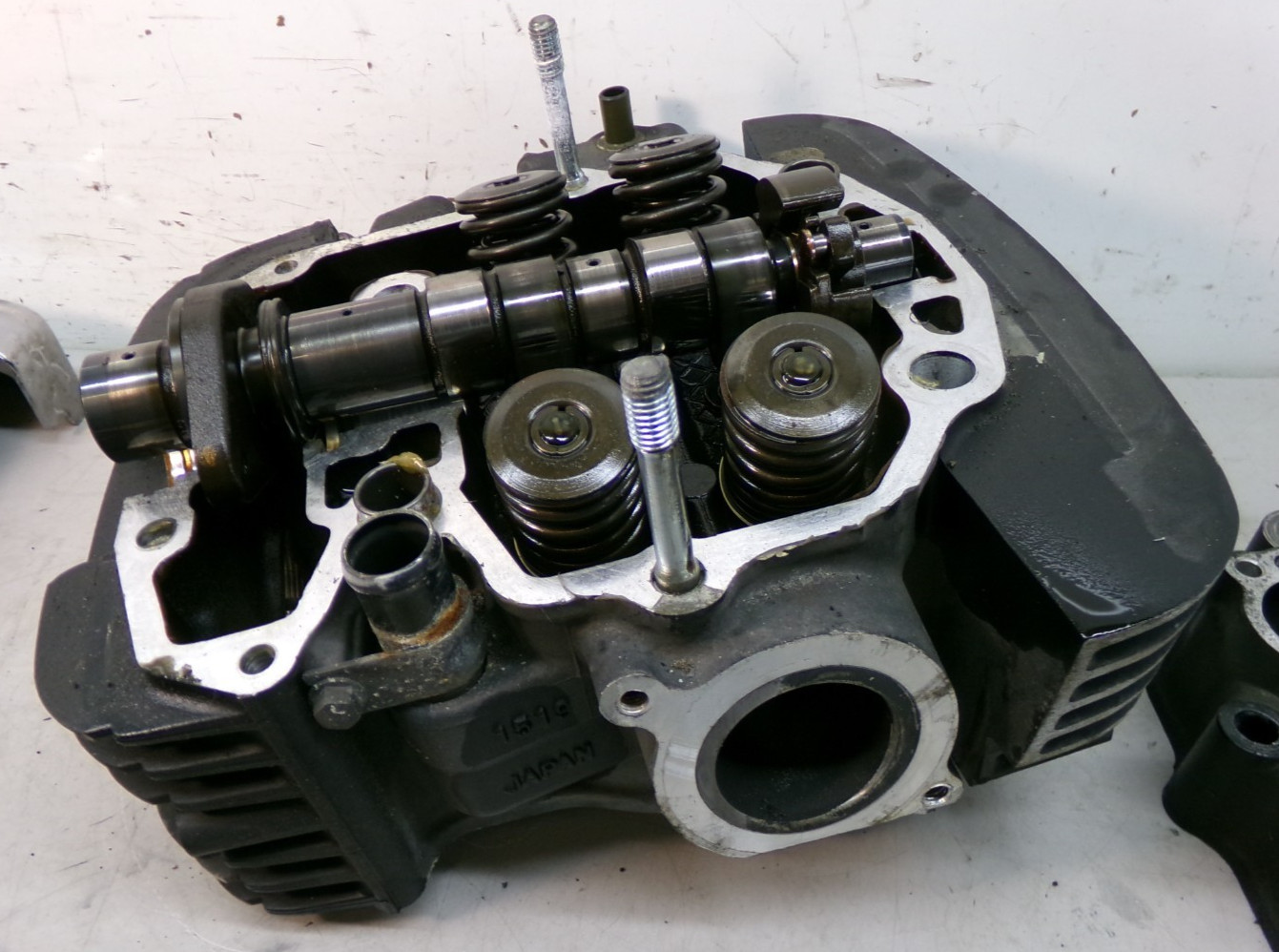 Engine Rear Cylinder Head Assembly for Kawasaki Vulcan VN1500 FI 2002 K236