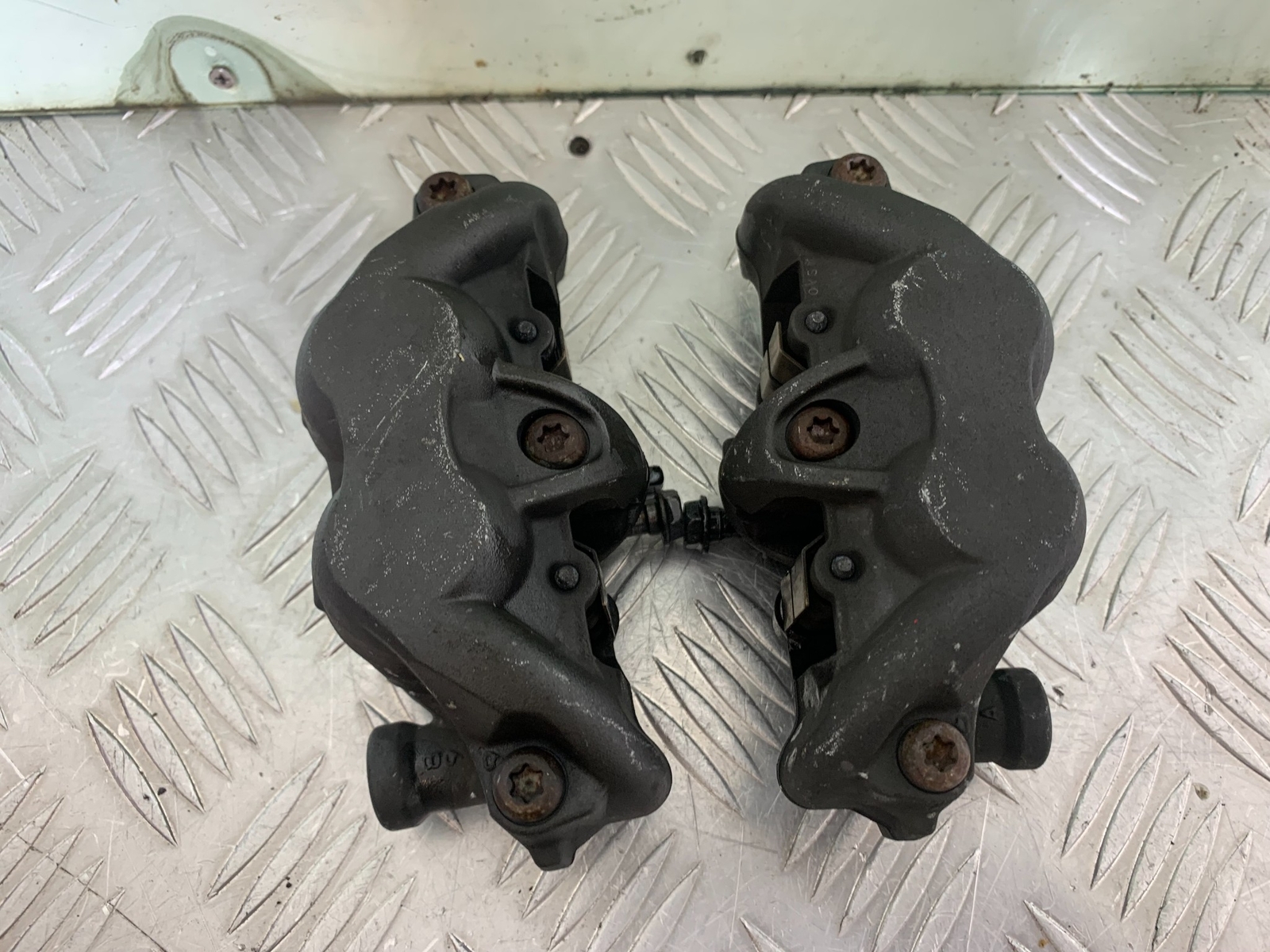 KAWASAKI ZX10R ZX 10R FRONT BRAKE CALIPERS YEAR 2011-2015 (CMB1154)