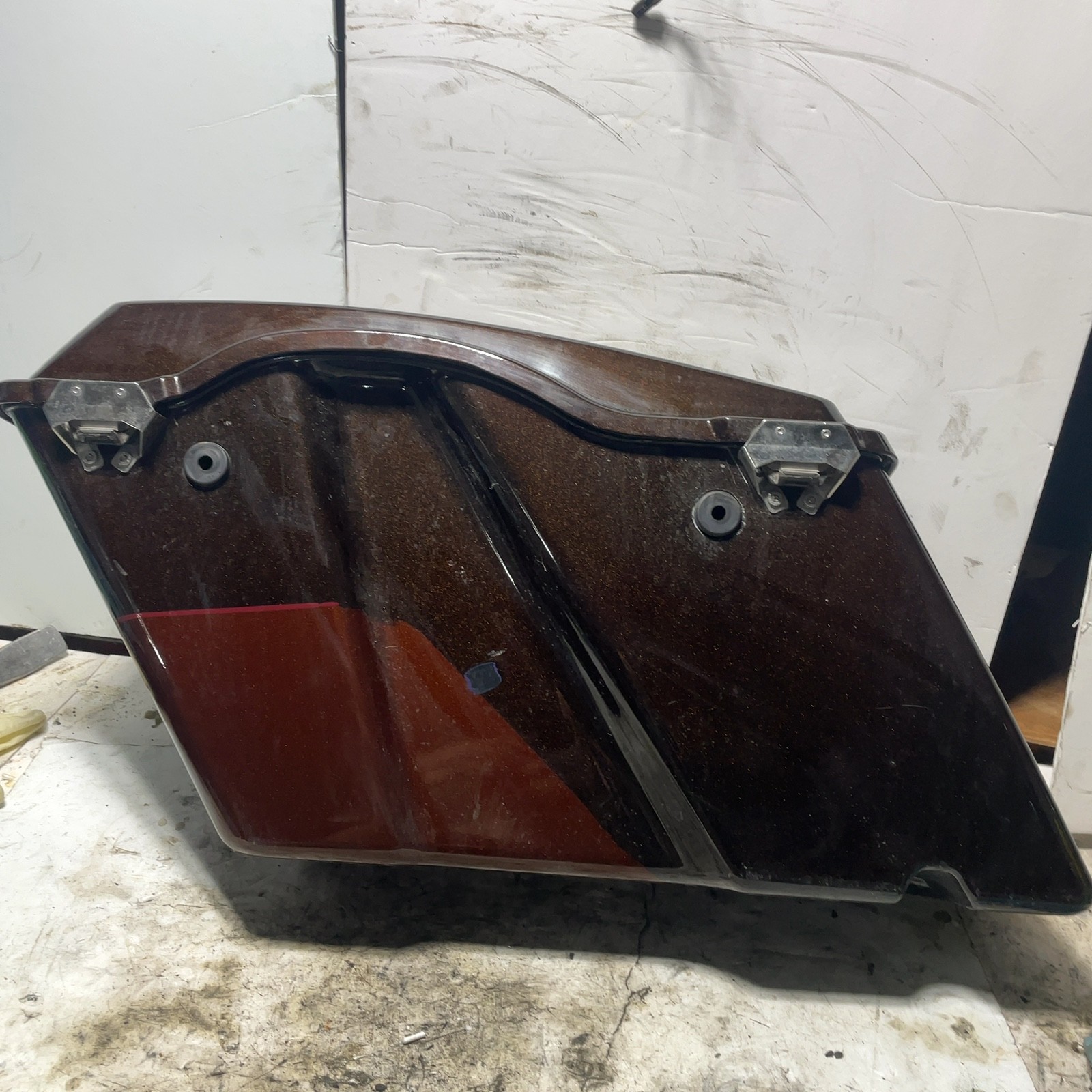 93-13 Harley Touring OEM Right Saddlebag Dark and Light Root Beer Brown 2011
