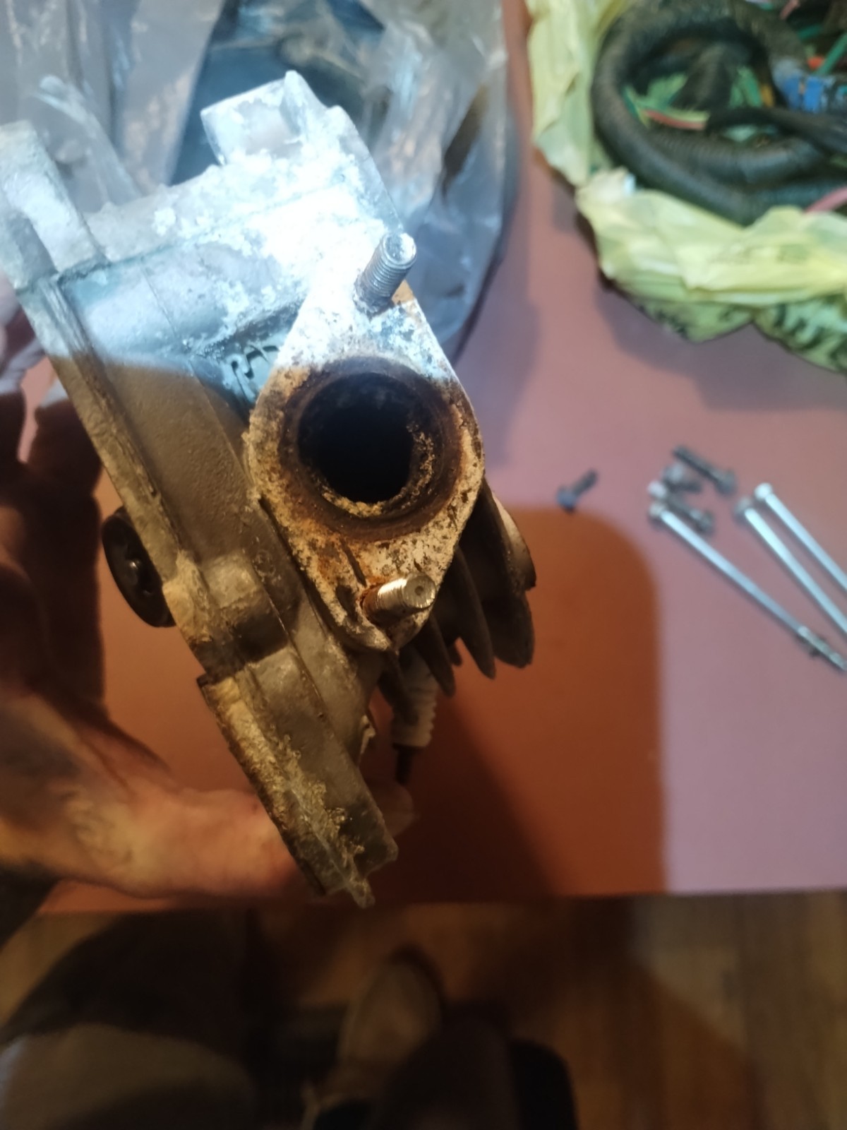 CYLINDER HEAD with Valves for 50cc engine NO EGR – Chinese SCOOTER 238