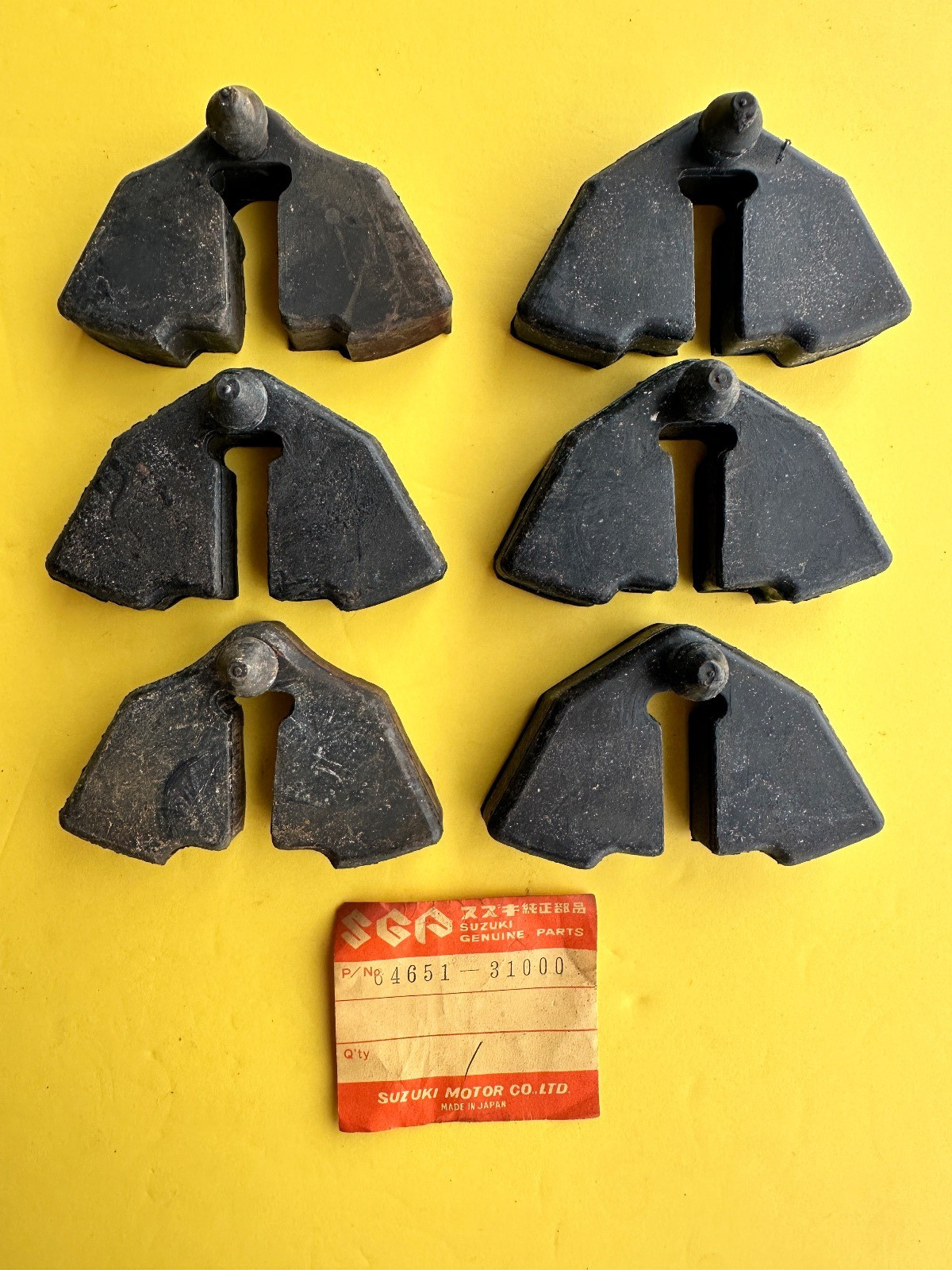 SUZUKI GS1000 GS550 GS650 REAR HUB RUBBER DAMPNER (QTY6) 64651-31000 NOS OEM