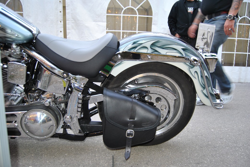 SADDLE BAG FOR HARLEY DAVIDSON SOFTAIL AND RIGID FRAME ITALIAN LEATHER&STYLE
