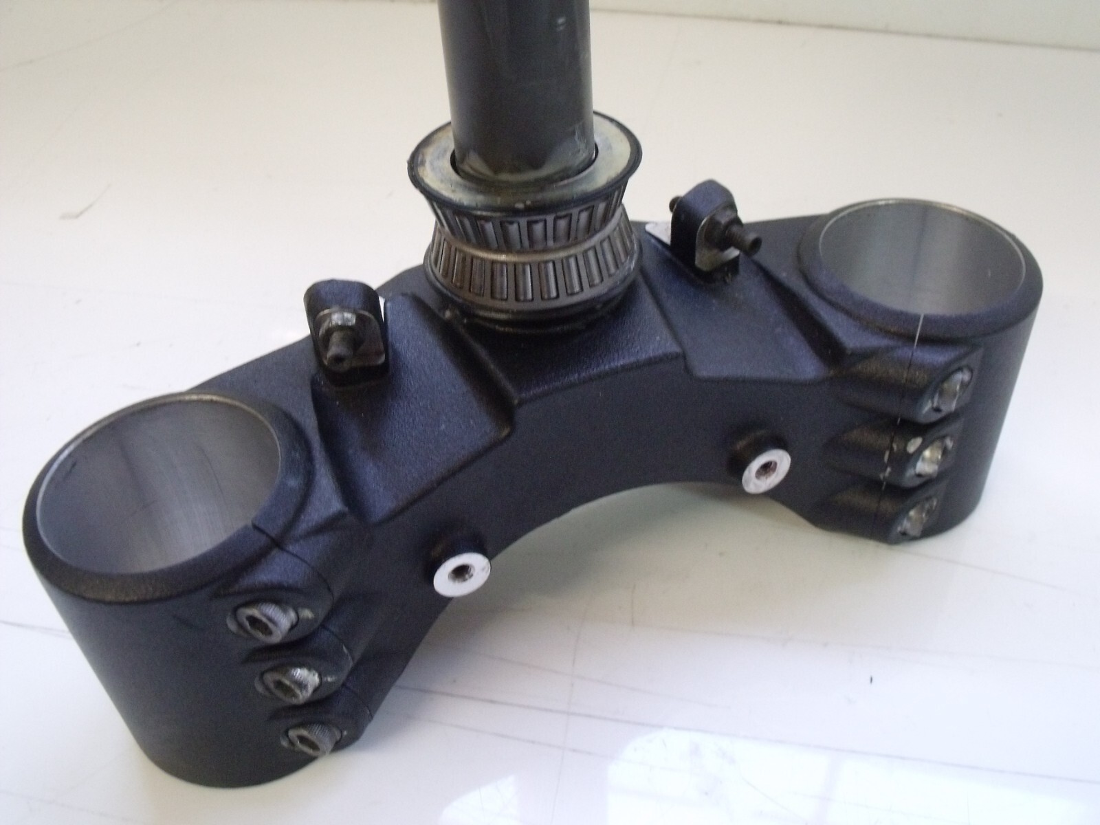 DUCATI 1098 S STREETFIGHTER 56MM OHLINS BOTTOM YOKE FORK CLAMP STEM BEARINGS