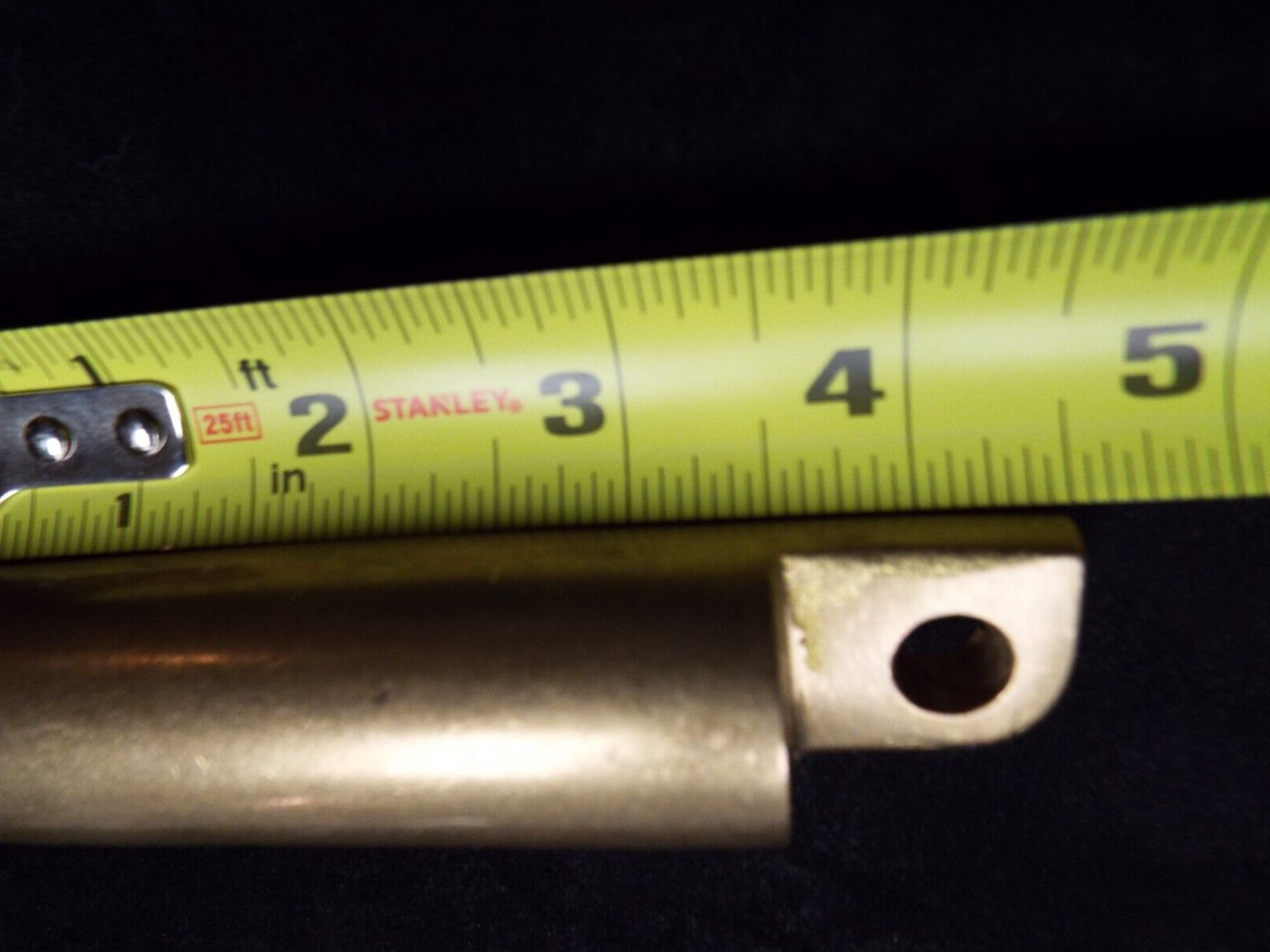 Scalloped Style Brass Foot Pegs w/ Shift Peg for Harley Davidson