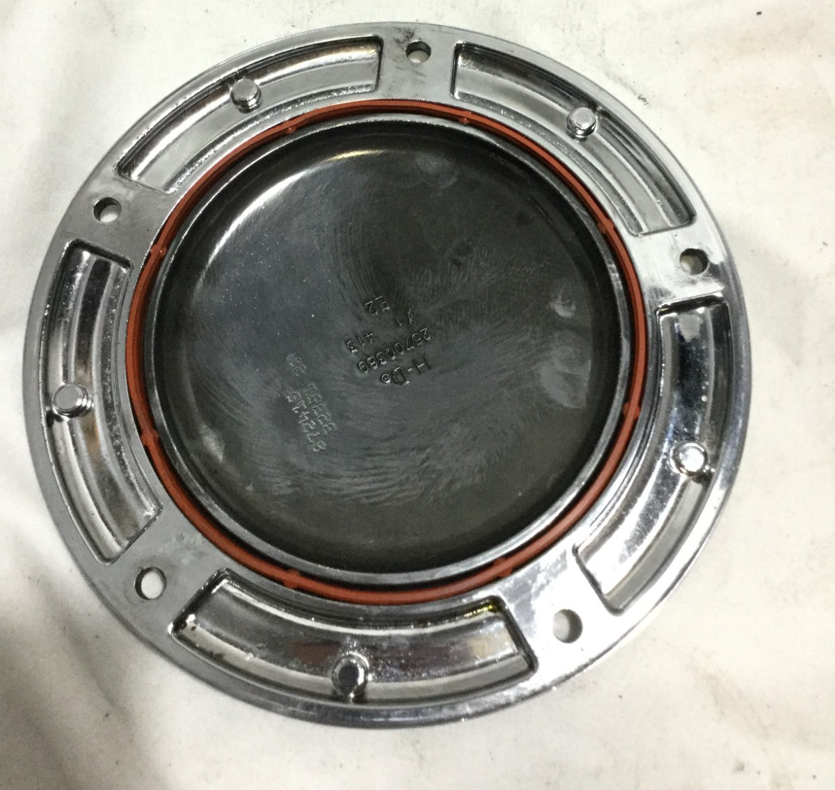 Harley Oem Chrome Touring M8 Derby Cover Nice Condition See Pictures 25700389