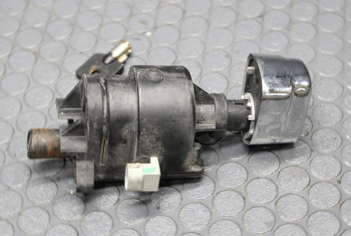 2019-2024 Harley Davidson Touring Ignition Switch Housing & Knob With Key