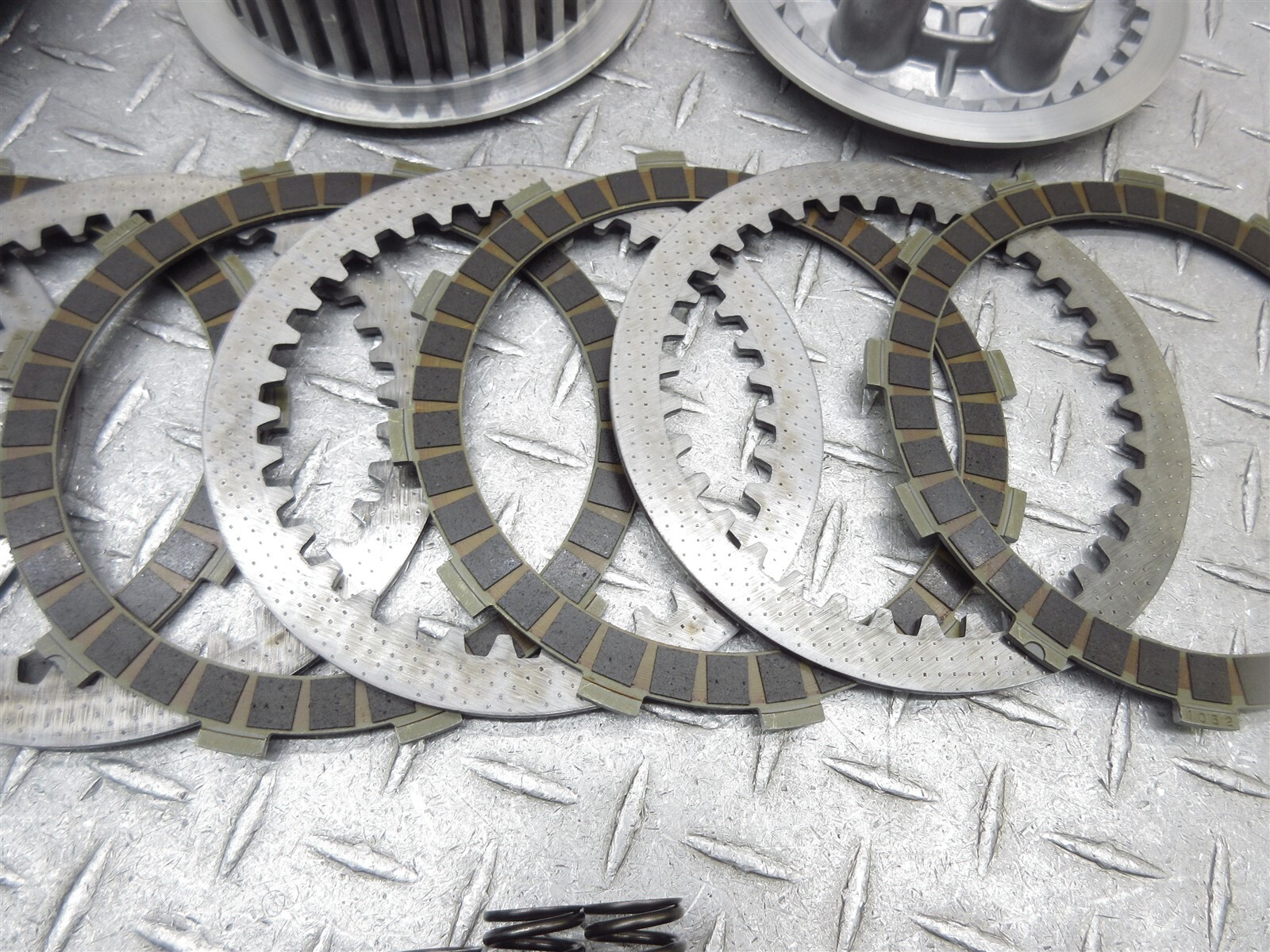 2000 00-04 Kawasaki ZR7 ZR750F Z750 Clutch Basket Hub Primary Plate Disc