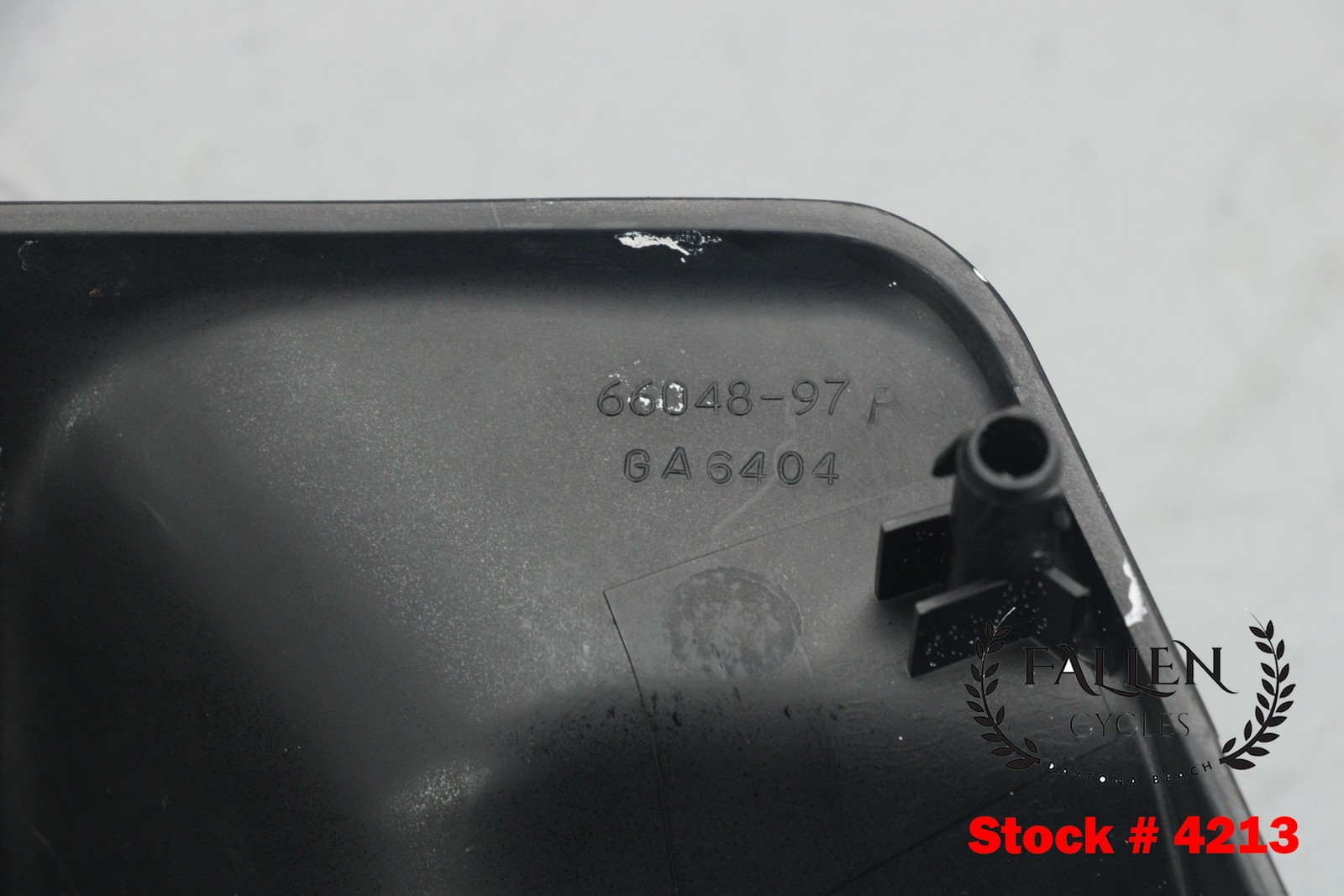 2008 Harley Road King RIGHT Side Frame Cover Panel VIVID BLACK #4213