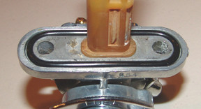 KAWASAKI PETCOCK BASE GASKET SEAL KZ650 KZ750 KZ1000 KZ1100 KZ1300 51039-010