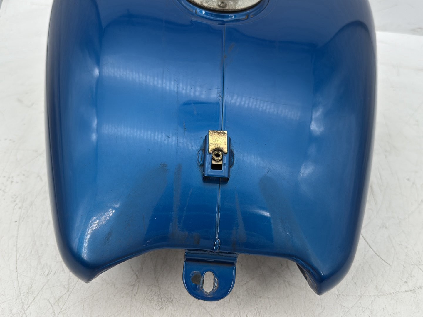 06 Harley Electra Glide Touring Classic Fuel Gas Tank Gasoline Reservoir w/ Pump