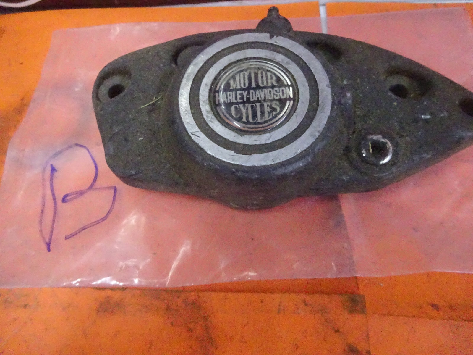 VINTAGE HARLEY OLE CHOICE OF USED PLAIN REAR BANANA BRAKE CALIPER 1/2