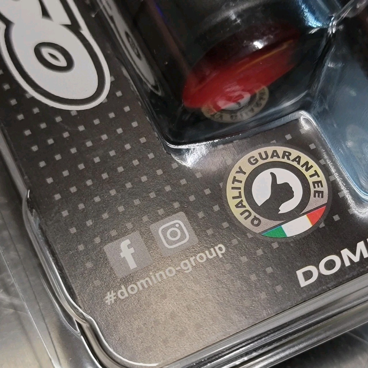 Domino Black/Red XM2 Grips A25041C4240