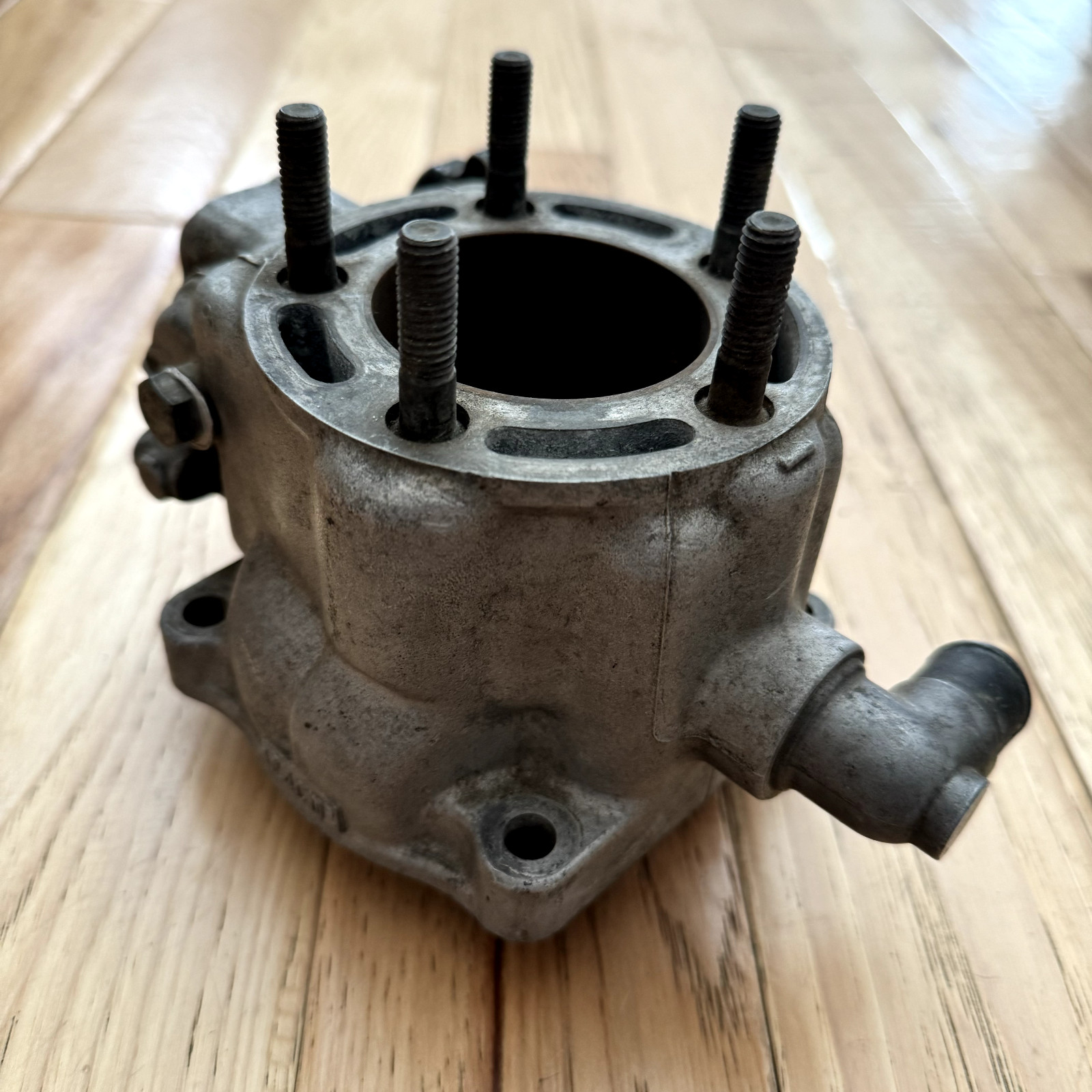 Damaged Bare 56mm Engine Cylinder For 1987 1988 1989 Honda CR125R CR125 Big Bore