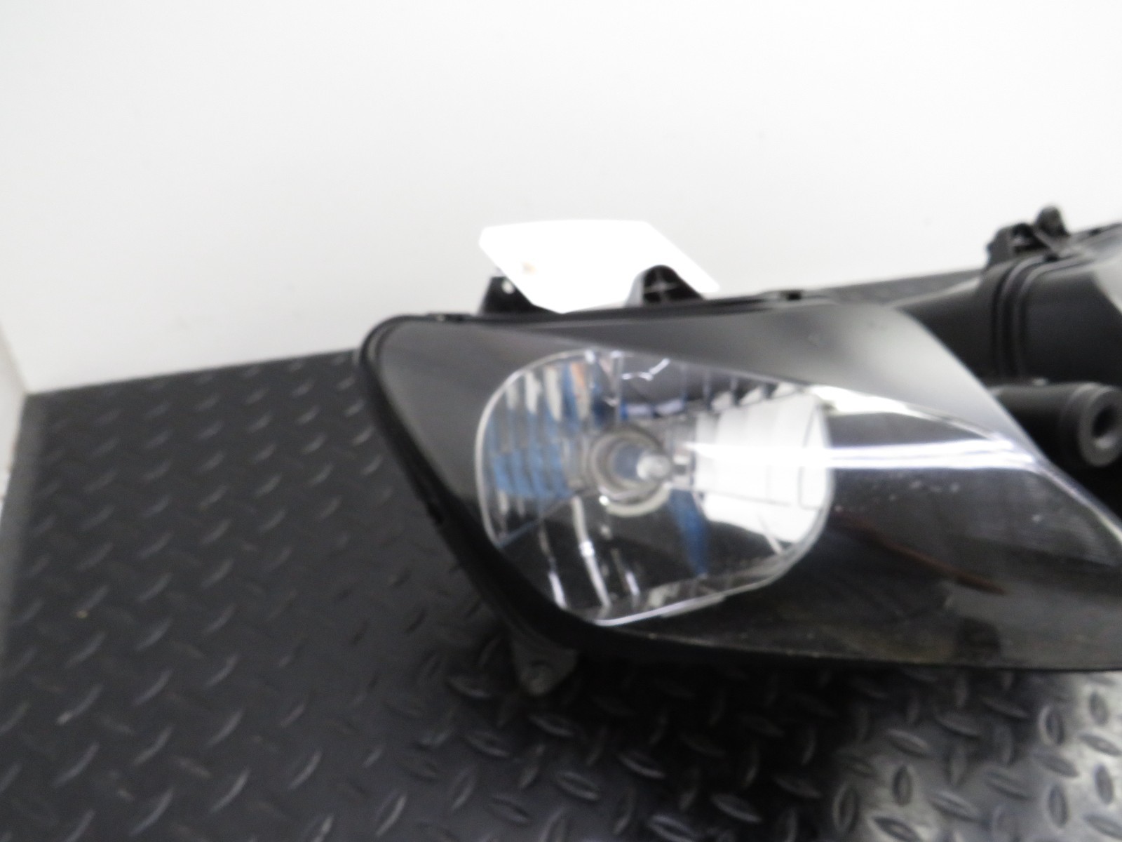 00 01 YAMAHA YZF R1 YZFR1 OEM FACTORY HEADLIGHT HEADLAMP 5JJ-84310-20-00
