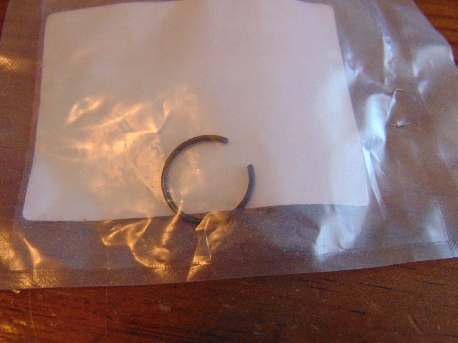 Honda CRF250 PISTON PIN CLIP OEM 13115-KM7-700