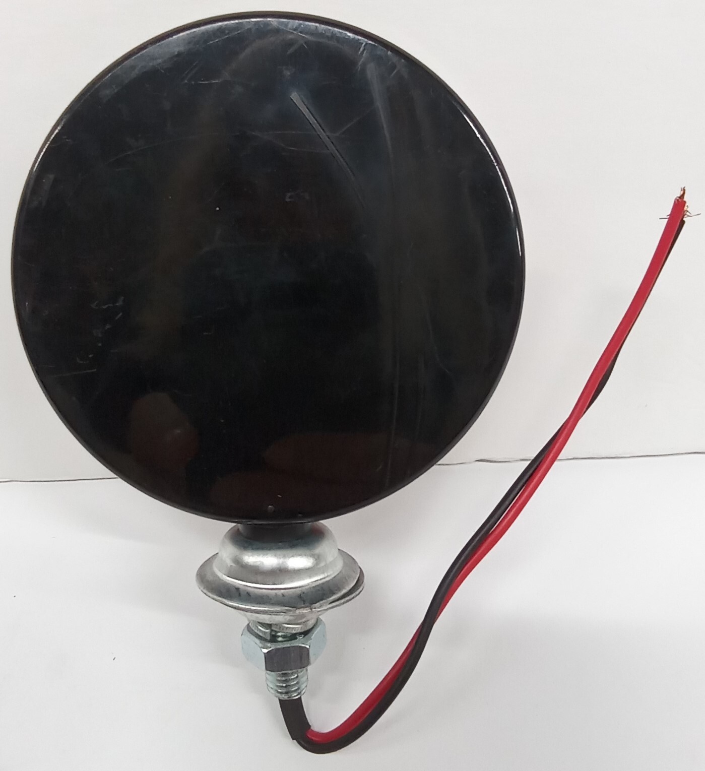 Tail Light Red Round Model J-45 DOT SAE IPS PRST Made of PC
