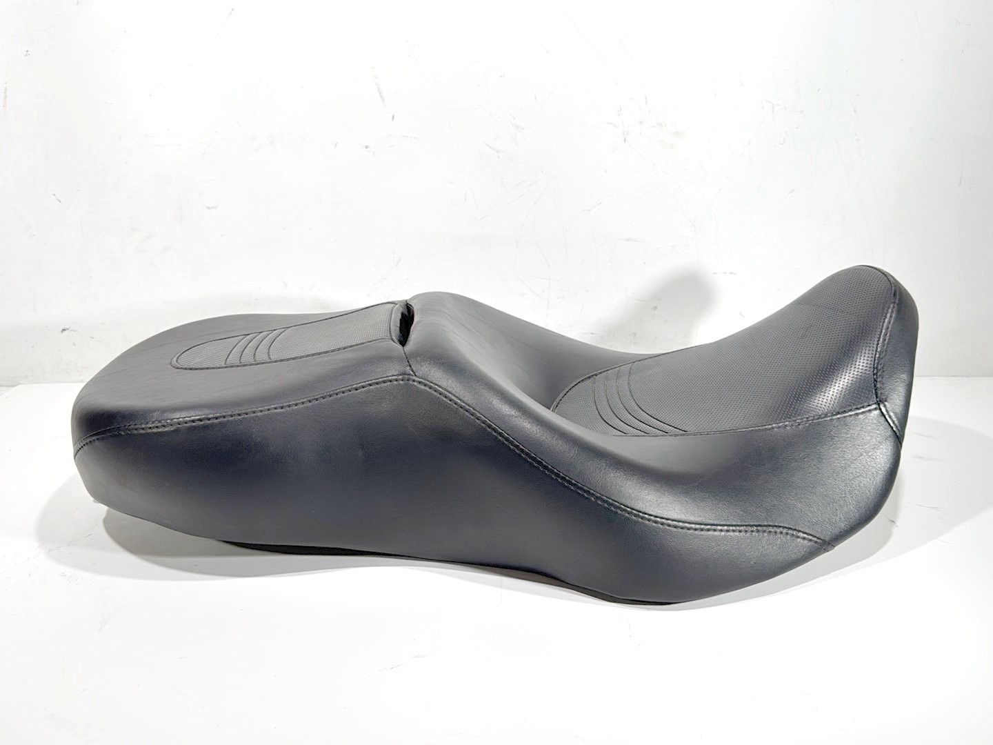 2006 Harley Street Glide Touring FLHXI OEM Passenger Rider Driver Seat Saddle