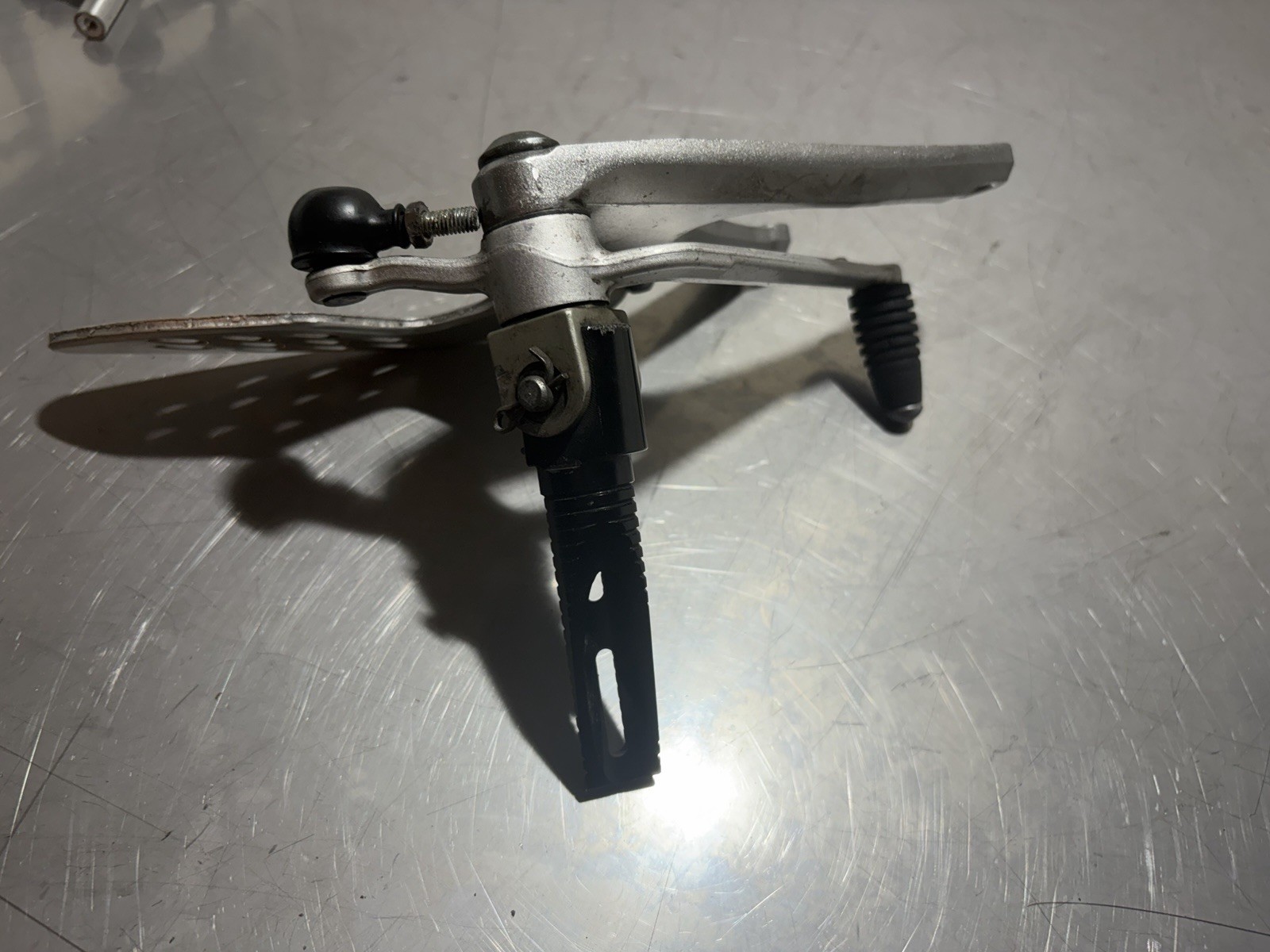 2004 Yamaha R1 Front Left, Peg Assembly (OEM)