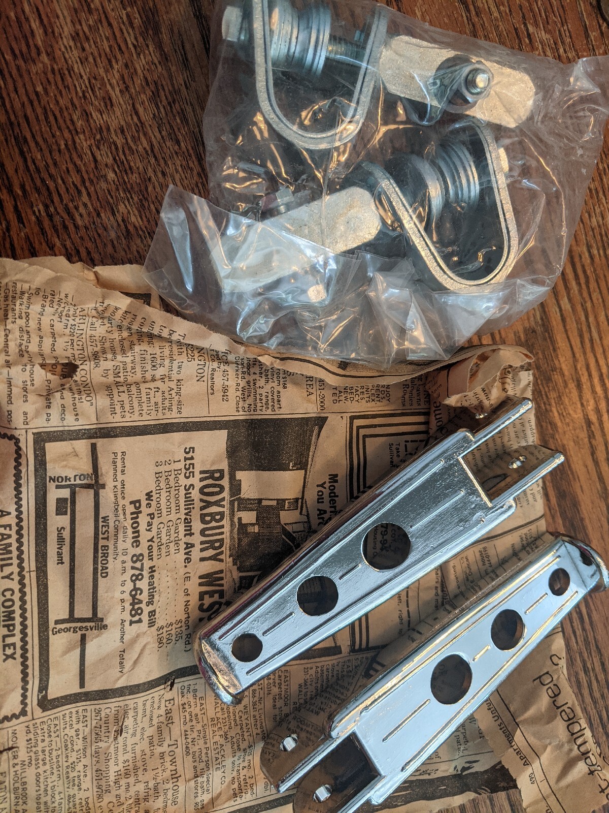 Set of Two Custom Replacement Ruttman Minibike Footpegs, NOS Japan, W/ Mounts