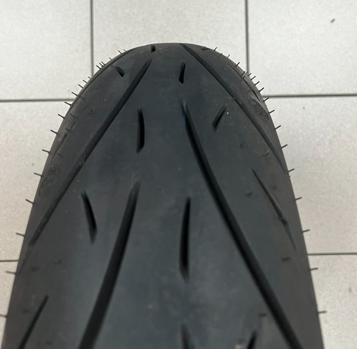 Metzeler Cruisetec 150/80-16 Reinforced Rear Motorcycle Tire 77H Blackwall